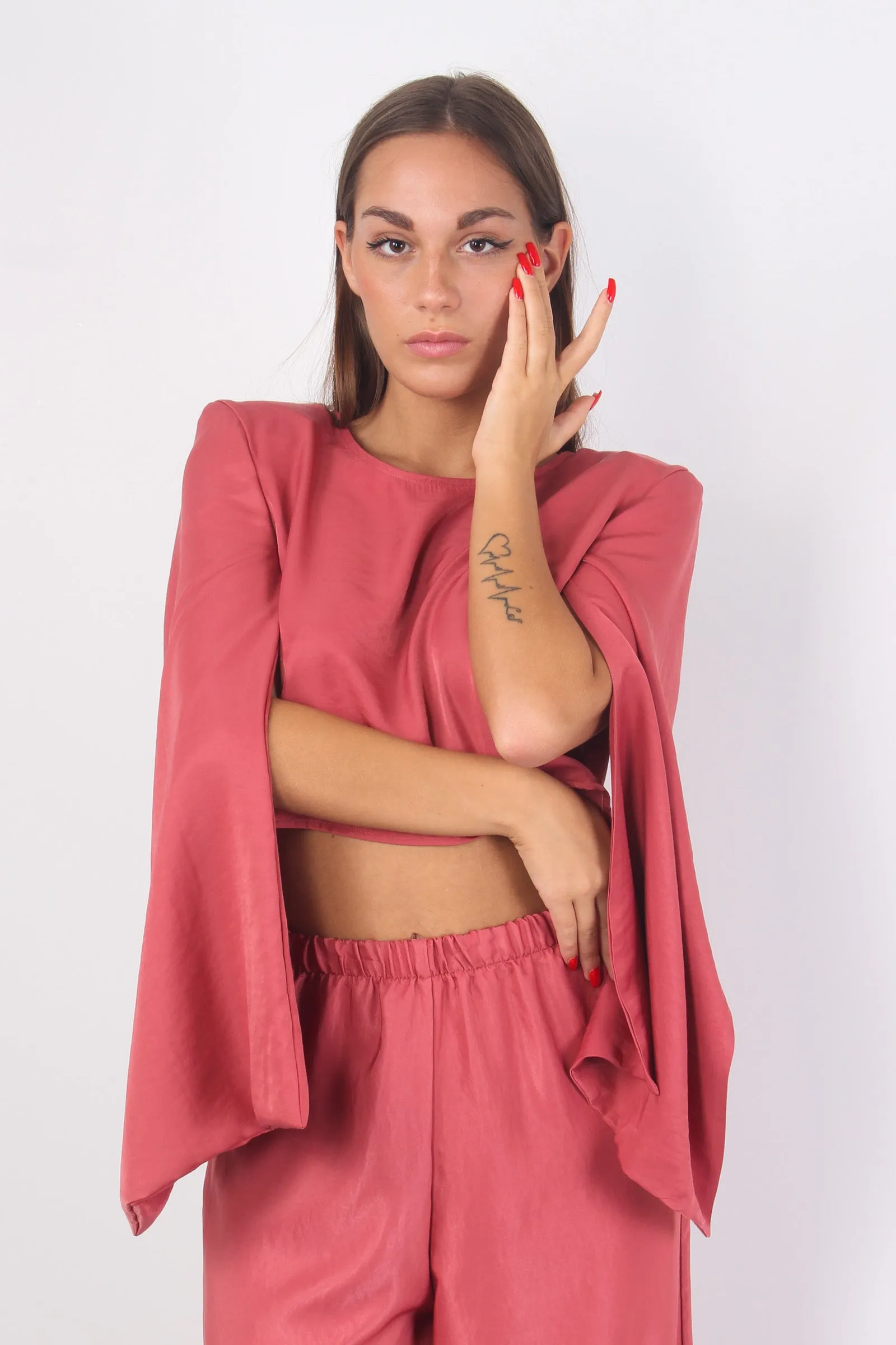 Blusa Spallone Manica Aperta Fard