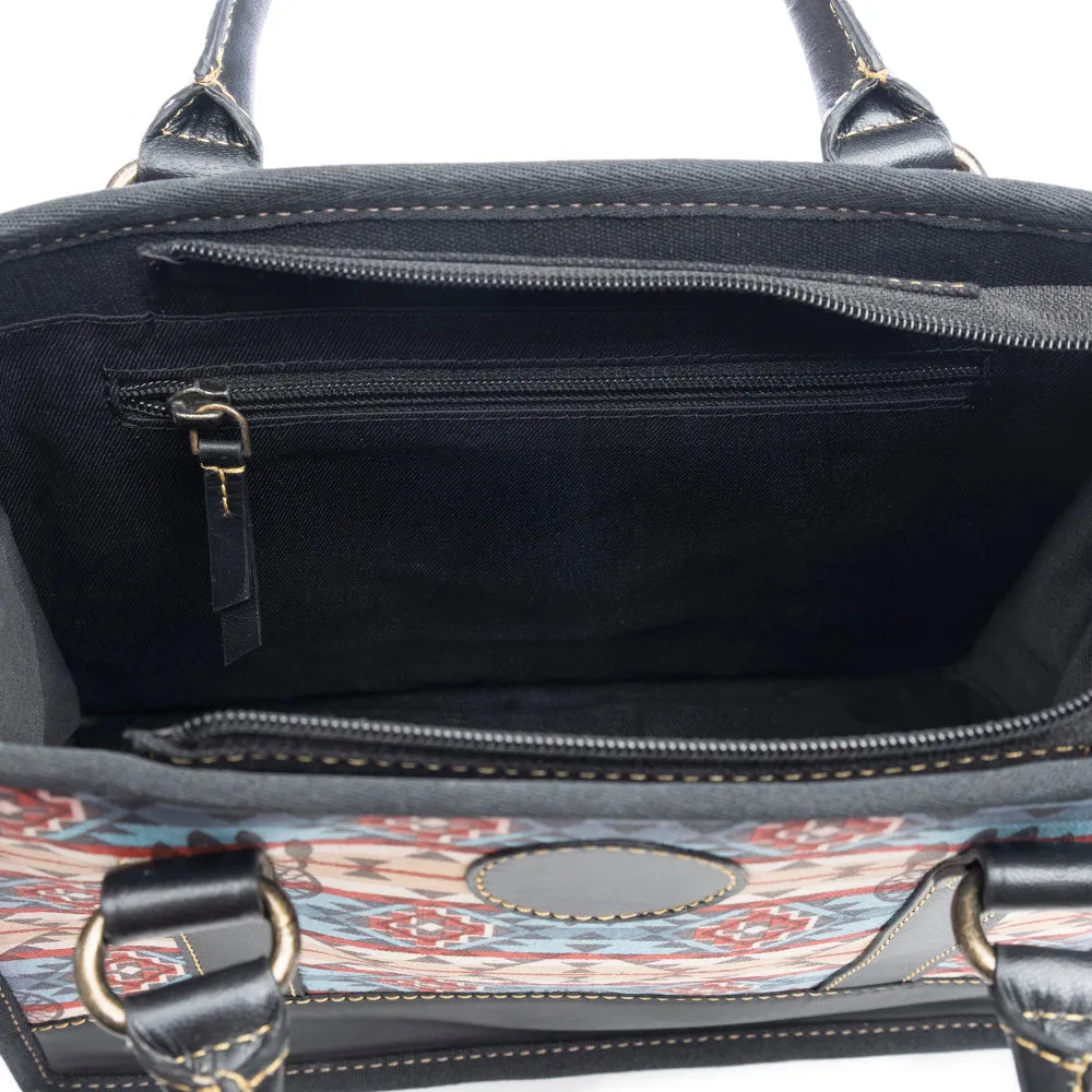 Fountain Trail Small & Crossbody Bag